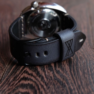 สายนาฬิกาหนัง รุ่น MONOTONE BLACK BUCKLE watch strap สายนาฬิกา พร้อมบัคเคิล