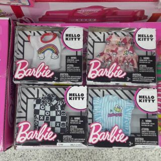 เสื้อ barbie และ accessories​ กล่องเล็กราคาโปร