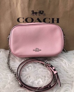 Coach ครอสบอดี้ สีชมพูนม รุ่นใหม่ล่าสุด!!