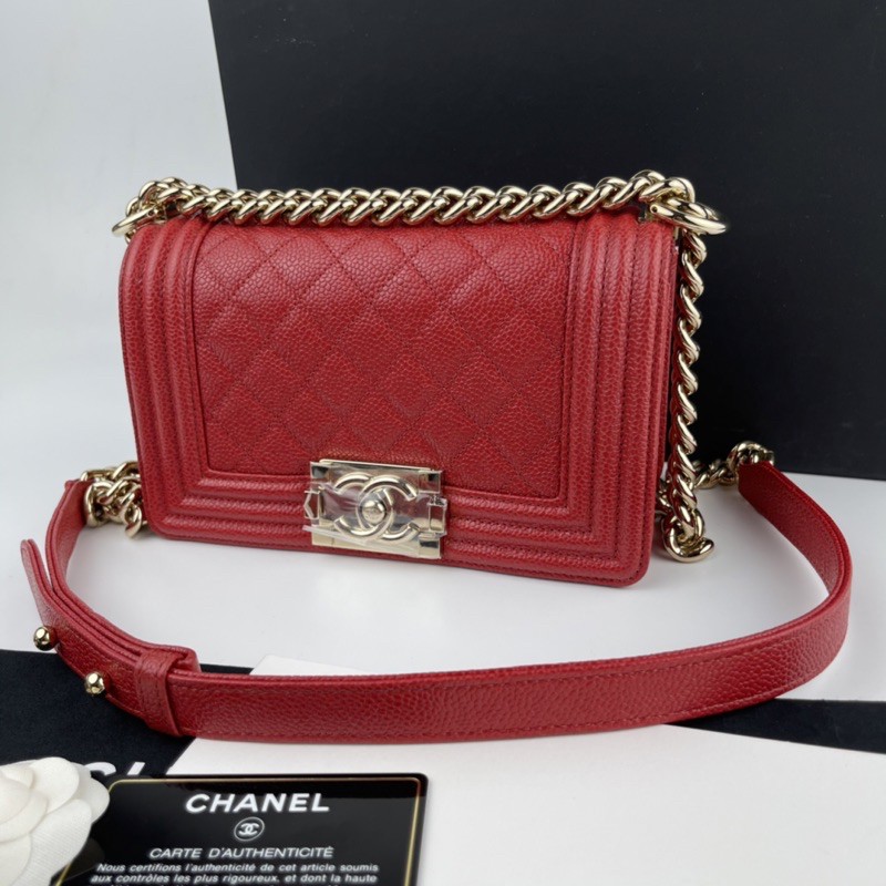 Chanel boy8”hl29แดงเฉดเชอรี่สวยงามไม่เเปร้ด ของใหม่