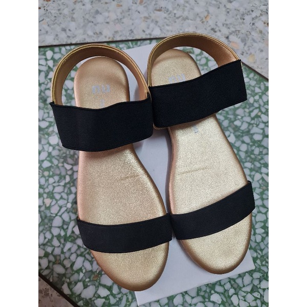 รองเท้ารัดส้น nu bangkok สีทอง สภาพใหม่มาก ไซส์ 38