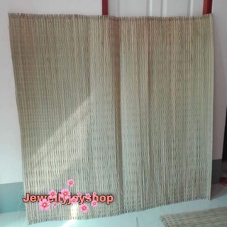 เสื่อกกธรรมชาติขนาด​1.5*​1.5​เมตร​ ทอด้วยมือ​ กกธรรมชาติ100%…