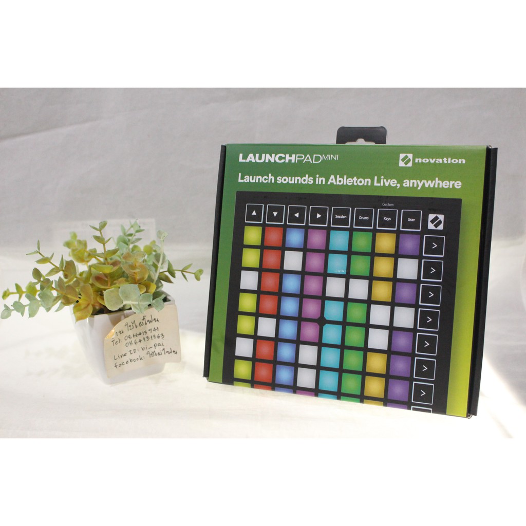 Novation Launchpad Mini MK3 สวยๆ ครบกล่อง