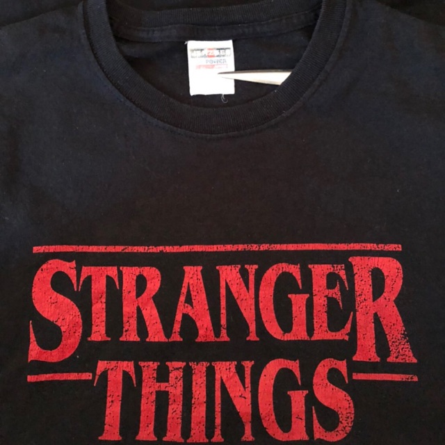 เสื้อยืดมือสอง เสื้อสกรีนSTRANGER THINGS