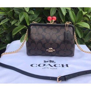 Brand : COACH NORA KISSLOCK CROSSBODY IN SIGNATURE CANVAS
