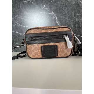 COACH Mens Modern Active East West Crossbody Bag