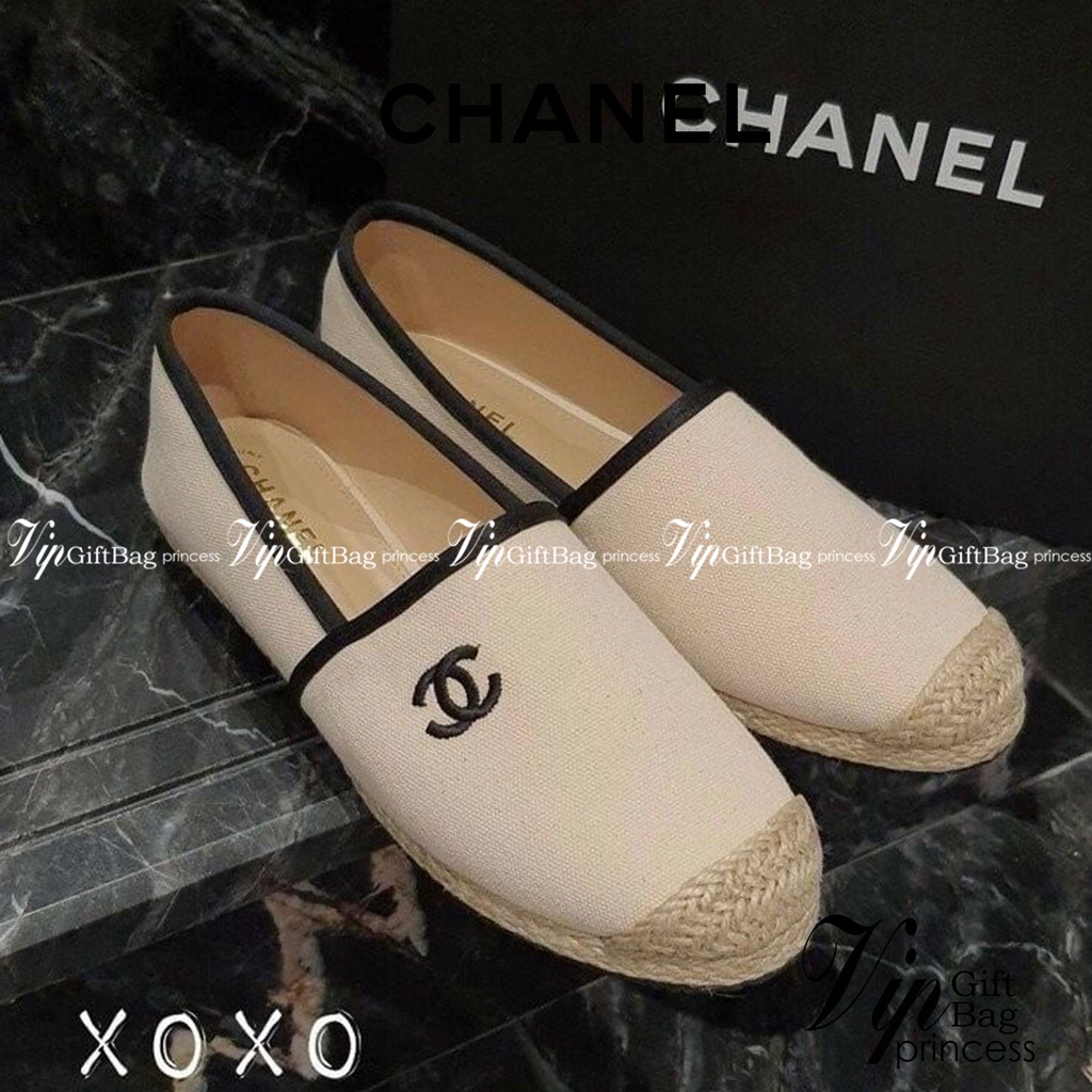 Chanel รองเท้าคัชชู ผ้าแคนวาส เรียบ สวย หรู ปักโลโก้แบรนด์ด้านข้าง หน้ากว้าง ใส่สบาย น้ำหนักเบา แมทส์ชุดง่าย