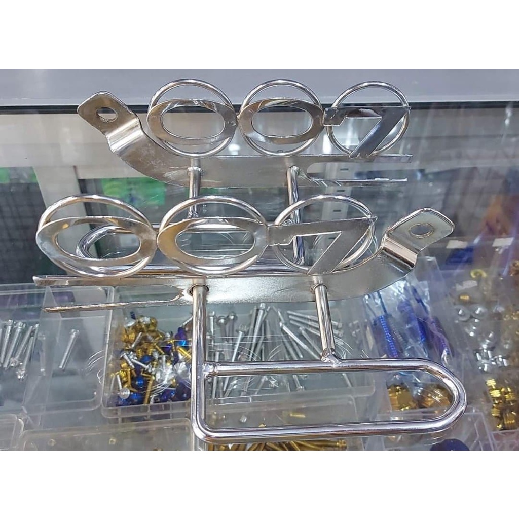 เหล็กตระแกงพักเท้าหลังC70 (ราคา1คู่)ทรงคลาสสิค007 ใส่ได้กับรถมอไซค์คลาสสิคทุกรุ่นงานสวยแข็งแรงชุบเงาใส่ใช้งานได้เลย