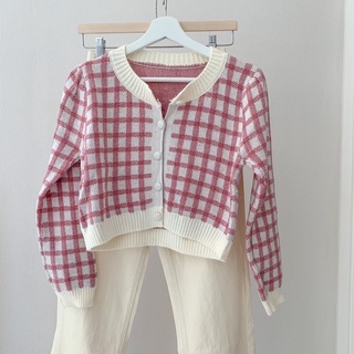 Gingham cropped sweater สเวเตอร์ ครอปไหมพรม ลายตาราง