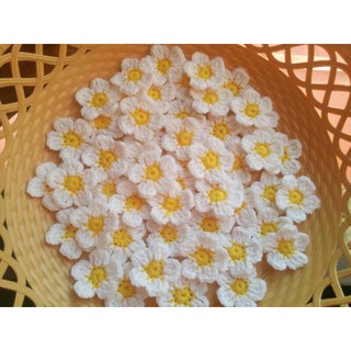 🌺🌼ดอกไม้ถักไหมพรม แพค 10 ชิ้น ดอกไม้ถัก ดอกเดซี่สีขาว เกสรหลากสี