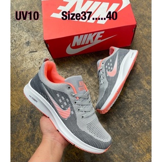 รองเท้าNikeสำหรับผู้หญิงคะ