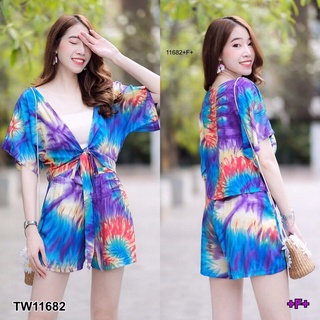 TW11682  Set 2 ชิ้น เสื้อผูกเอวแขนสั้น ปรับระดับได้ + กางเกงขาสั้นเอวยางยืดรอบตัว มีกระเป๋าข้าง เนื้อผ้าสปันลายมัดย้อ