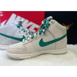 รองเท้า Nike Dunk High SE "First Use - Green Noise" sneakers ของแท้ ป้ายห้อย