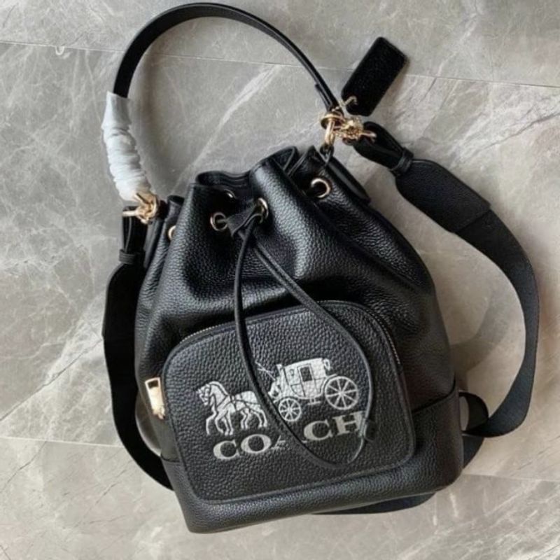 Coach JES DRAWSTRING BUCKET BAG IN COLORBLOCK WITH HORSE AND CARRIAGE (COACH 1899)