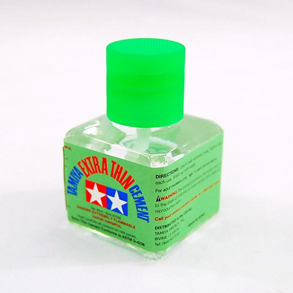 Tamiya Tools - Extra Thin Cement 40ml - Model Plastic Glue กาวทามิย่าฝาเขียวชนิดแห้งเร็ว