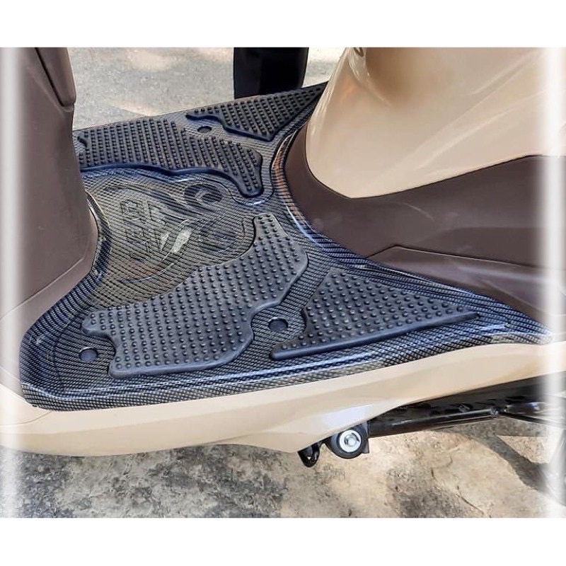 Lead Car Foot Mat 2022 -2025 คาร์บอนแท้