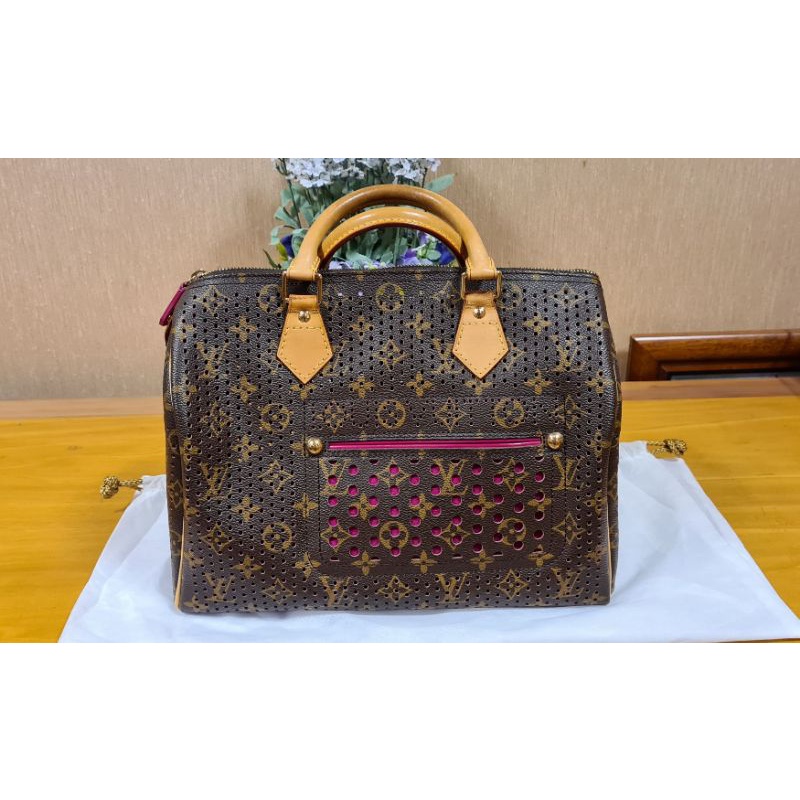 LV speedy 30 perforated limited edition DC06