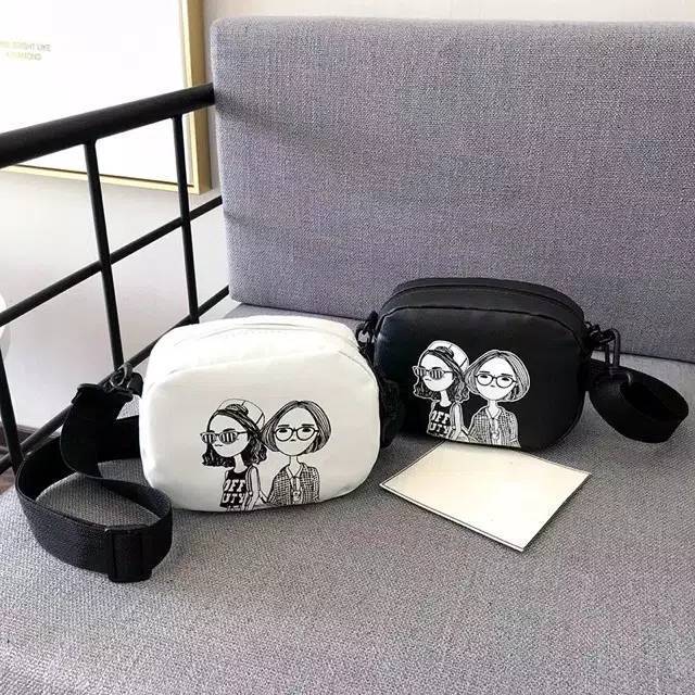 Quinn Bag -- กระเป๋าสะพายข้างผู้หญิง