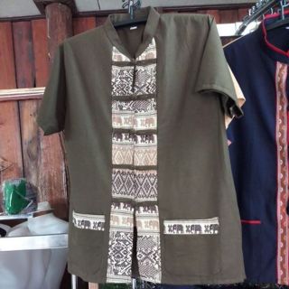 เสื้อคอกลมแต่งเทป