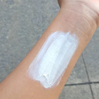 ☀️BOB ครีมกันแดด spf50 ปรับสีผิว เนื้อเนียน เกลี่ยง่าย ขนาด25กรัม (ชิ้น)