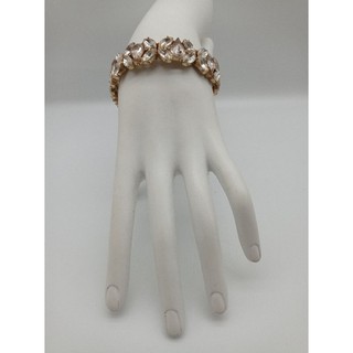สร้อยข้อมือสีทองประดับเพชร งานป้ายแบรนด์ยุโรป เส้นผ่าศูนย์กลาง6ซม.
