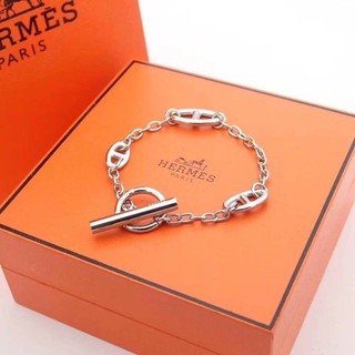 สวยโดดเด่น ใส่แล้วดูดีต้อง สร้อยข้อมือ Hermes Bracelet Sterling Silve