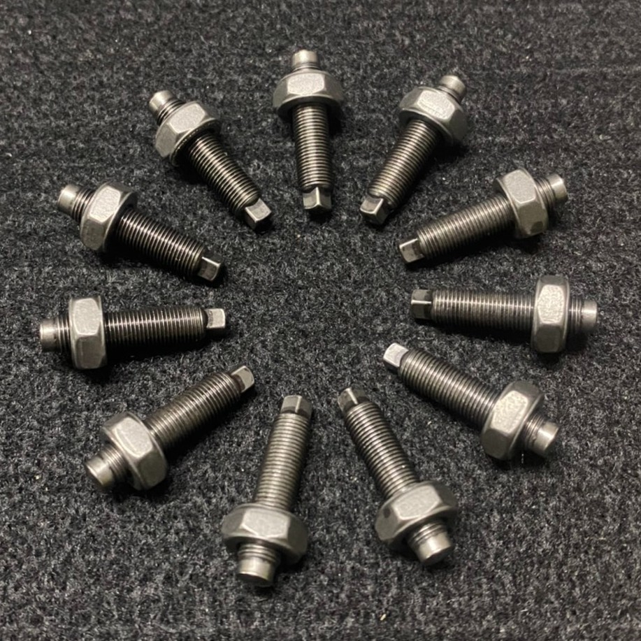 น๊อตตั้งวาล์วแต่งตัวยาว สีดำ อย่างดี ราคาต่อ 1 ชุด (ตัวผู้+ตัวเมีย)