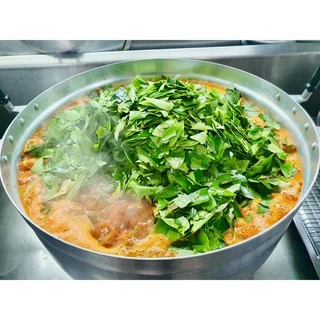 แกงหมูชะมวง บรรจุกระป๋องพร้อมทานจากจันทบุรี ขนาด 450 กรัม