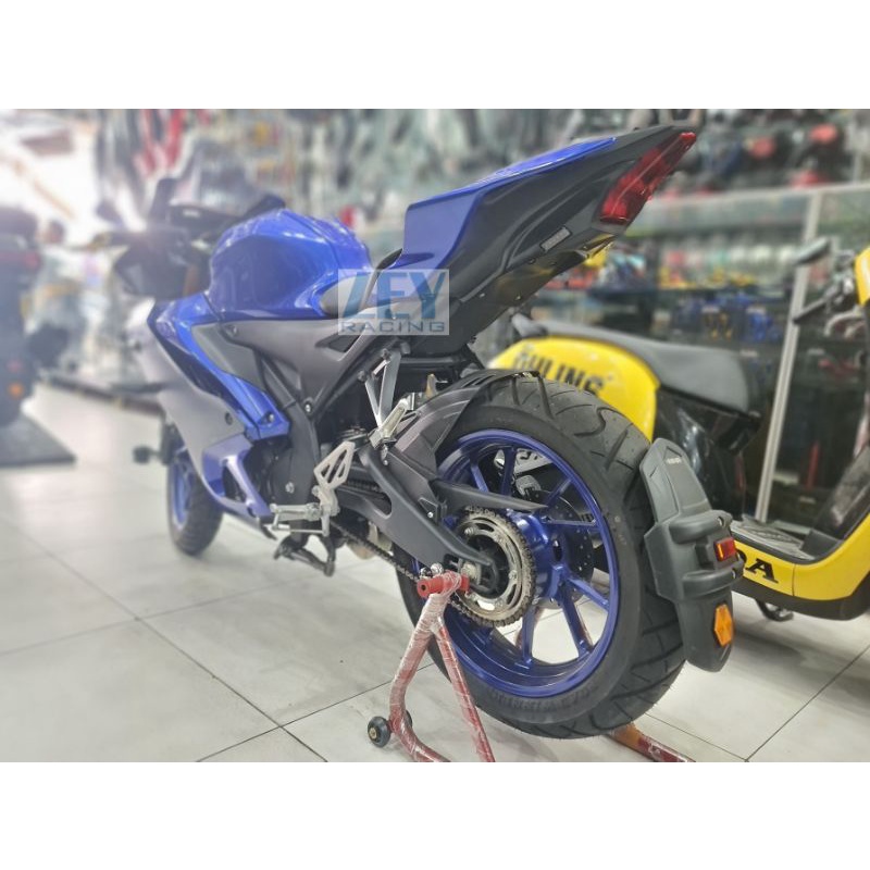 Undertail Fenderless Ekor Mudguard สัญญาณ LED Lampu Belakang R15M R15 V4
