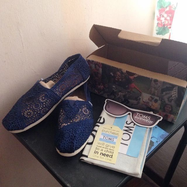 รองเท้า Toms Crochet Natural แท้100 พร้อมถุงผ้ากล่อง fghsfhtjm