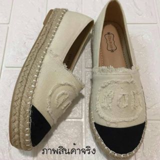 รองเท้าผ้าใบ สไตล์แบรนด์ดังใส่ได้ตลอด ไม่มีตกเทรนด์จ้า