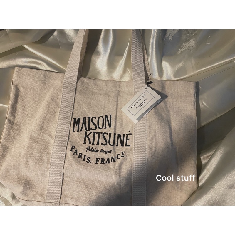 แท้ 100 % 🤎 Used Maison kitsune tote bag