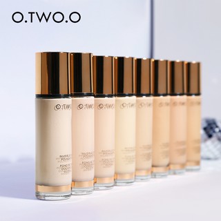 (9983) O.TWO.O  GOLD Invisible Cove Foundation 30ml.