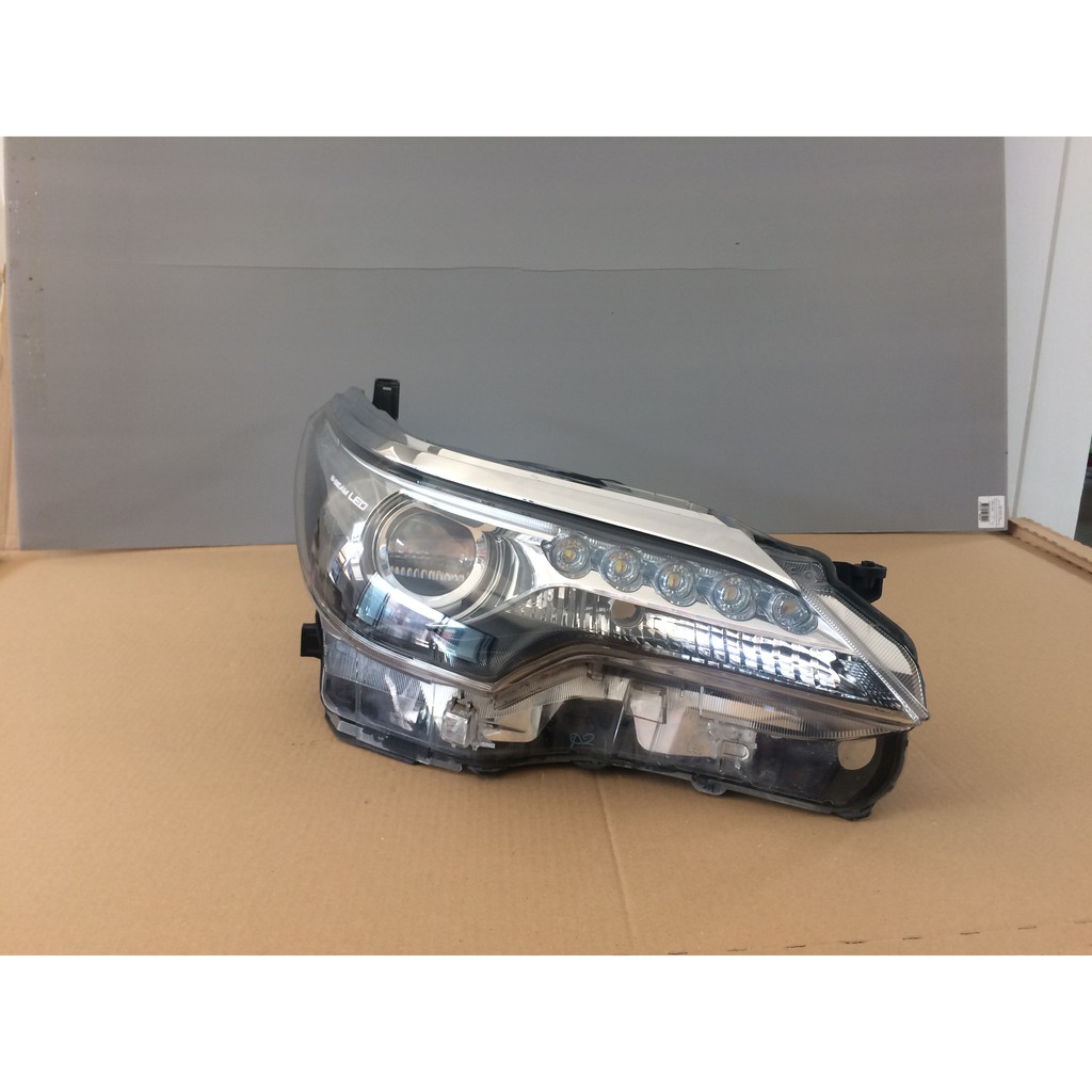 ไฟหน้า Toyota Forturner 2015 ข้างขวา Bi-LED Projector ของแท้มือ2