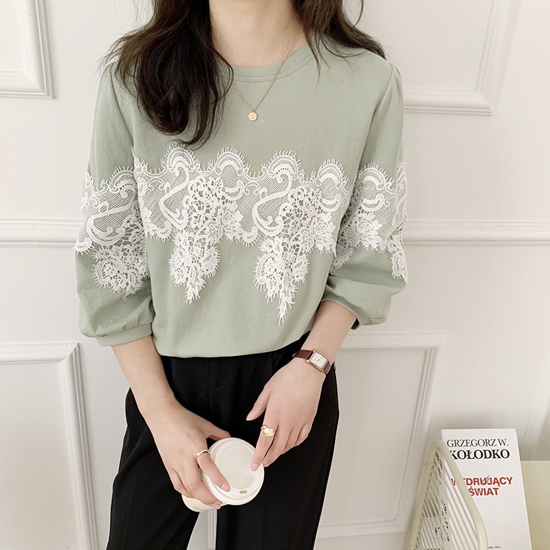 SUNDAY2020  เสื้อวินเทจผญ กกกกแม่🔥  ออกแบบ เสื้อแขนสามส่วนแต่งลูกไม้ 🍭♥️ งานสวย มงลงมาก ✨