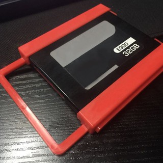 [MR] 2.5 to 3.5 SSD HDD แบร็คเก็ตอะเเดปเตอร์ ฮาร์ดดิสก์