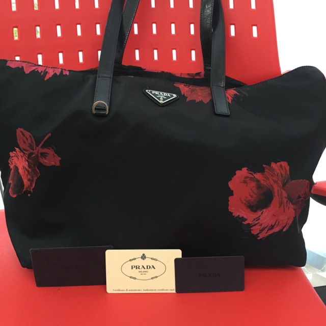 Prada Nero rosso