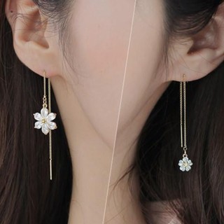 ต่างหูดอกไม้สีทอง unbalance แบบระย้า 2 ข้าง - KOREA EARRING ก้านเงินแท้ 92.5 % ต่างหูนำเข้าจากเกาหลี ต่างหูแฟชั่นผู้หญิง