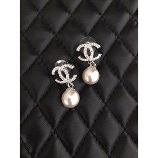 ต่างหู โลโก้ chanel มุข