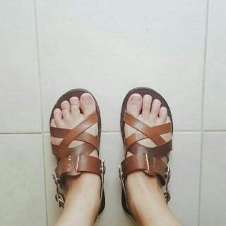 Leather Sandals ใส่ได้ทั้งแบบรัดส้นและรองเท้าแตะ