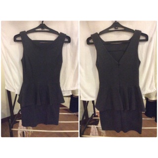 Dress เดรส คอปาด ชุดกระโปรง สั้น แขนกุด สีเทาเข้ม ใส่ ทำงาน ได้