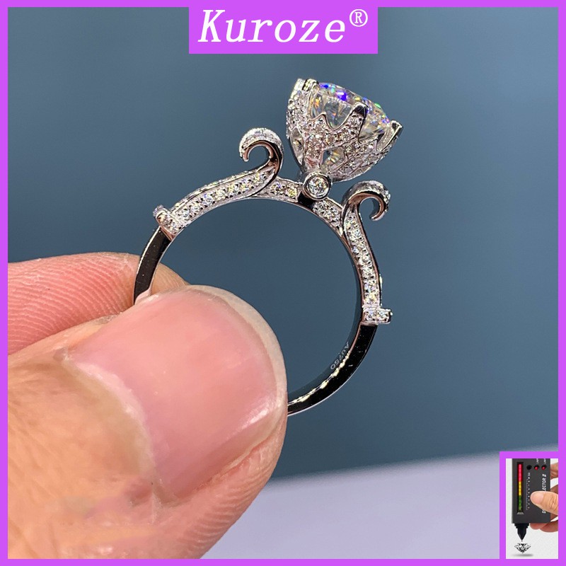 แหวนผู้หญิง Moissanite แพลทินัม Pt950