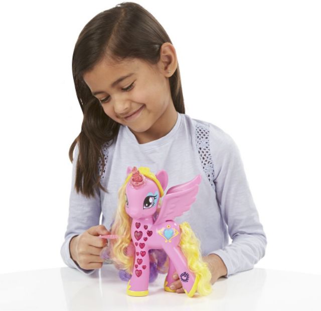 my little pony cutie mark magic glowing hearts princess cadance figure