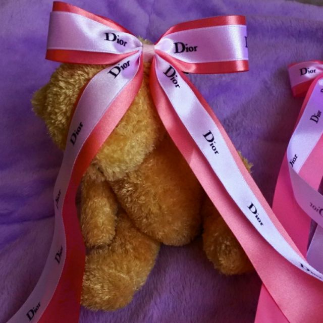 โบว์ติดผมDior ลิปบินDior🎀🎀🎀