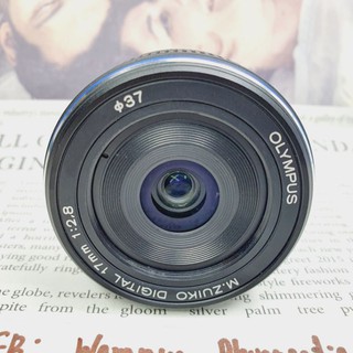 เลนส์ Olympus 17mm F2.8