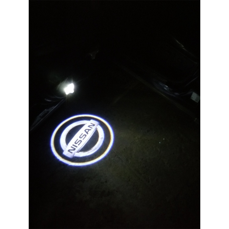 2pcs LED Fit สําหรับ Nissan Murano Z50 Z51 GT-R GTR R35 Teana J31 X-trail Xtrail T30 T31 โลโก้รถประต