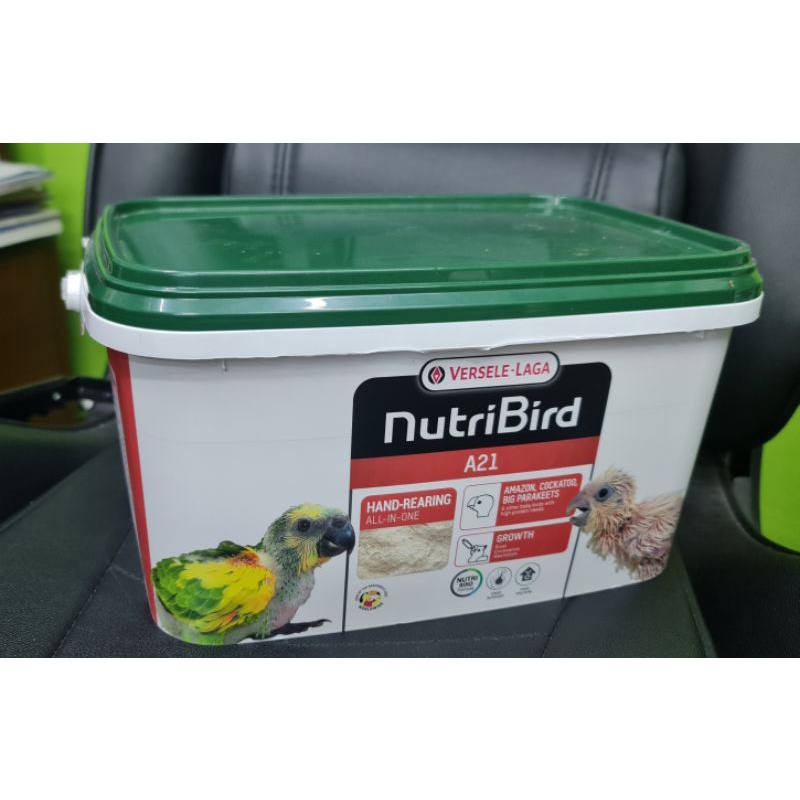 NutriBird A21 อาหารป้อนลูกนก ขนาด 3 kg