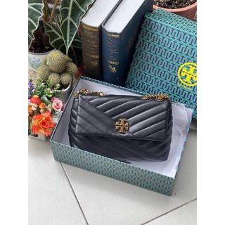 กระเป๋าสะพายไหล่ สะพายข้าง Tory burch kira chevron small convertible shoulder bag