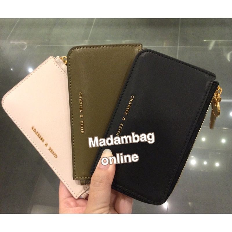 CHARLES & KEITH Zipped Card Holder กระเป๋าใส่บัตร