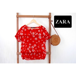 ZARA polyester100% ป้าย L อก 40 ยาว22 ลายดอกสีแดง น่ารักมาก ป้ายครบสภาพ100%